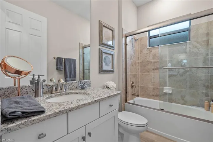 28124  Foxrock  CT, Bonita Springs, FL 34135