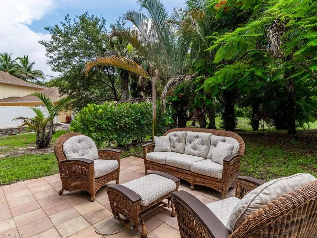 View of patio featuring outdoor lounge area