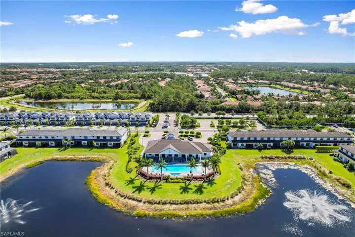 7437  Rockefeller  DR, Naples, FL 34119