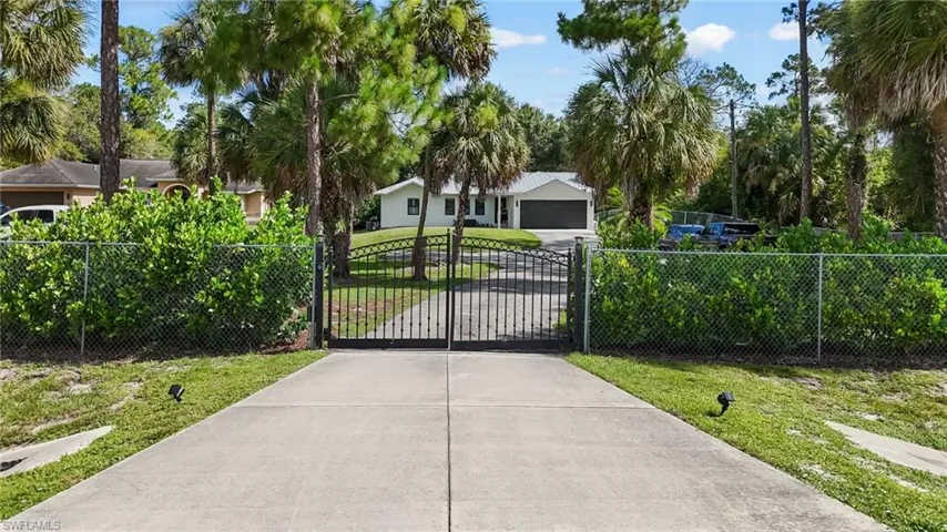 1871 Golden Gate Blvd E, Naples, Florida 34120