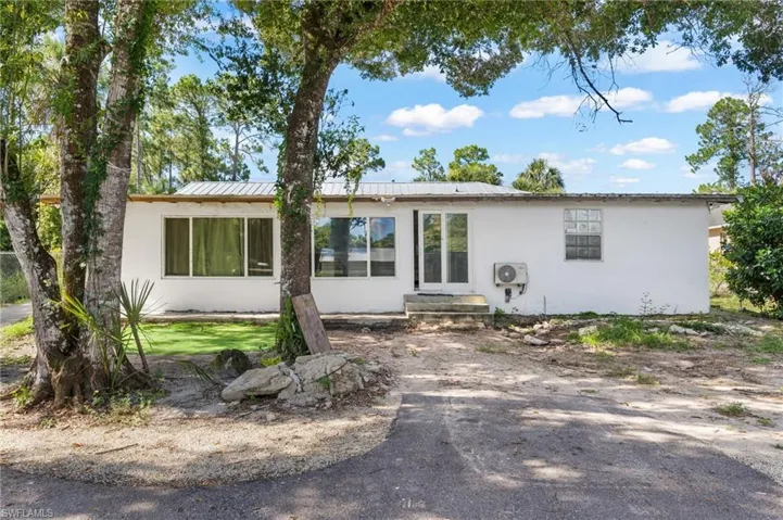 1871 Golden Gate Blvd E, Naples, Florida 34120