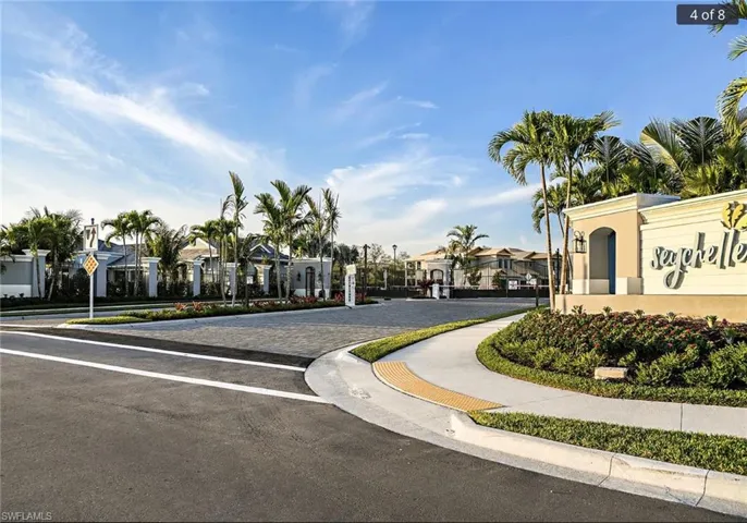 2555  Seychelles  DR, Naples, FL 34112