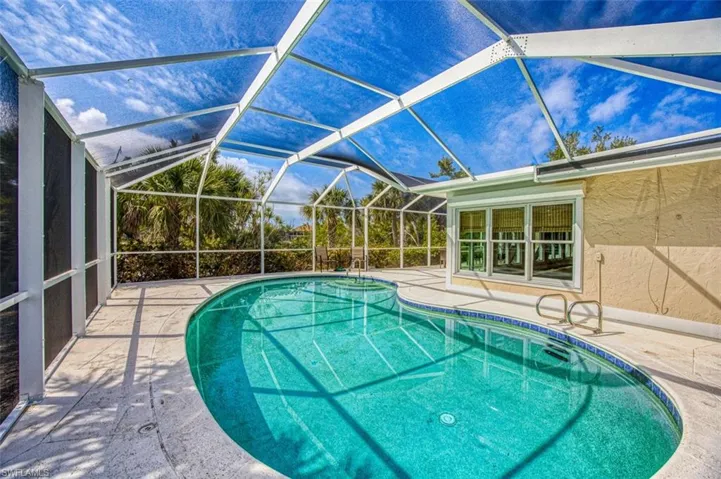 Pool-Lanai