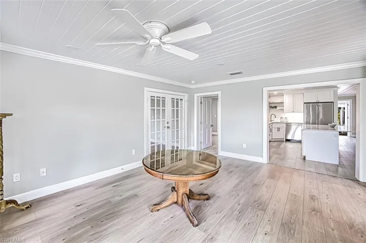 formal_dining_area