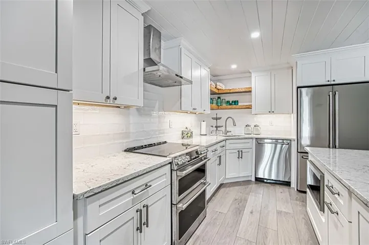 lots_of_storage_in_this_new_kitchen