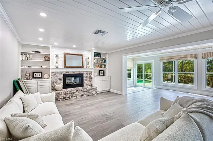 living_room_with_fireplace