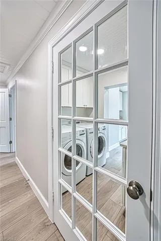 Large_laundry_room