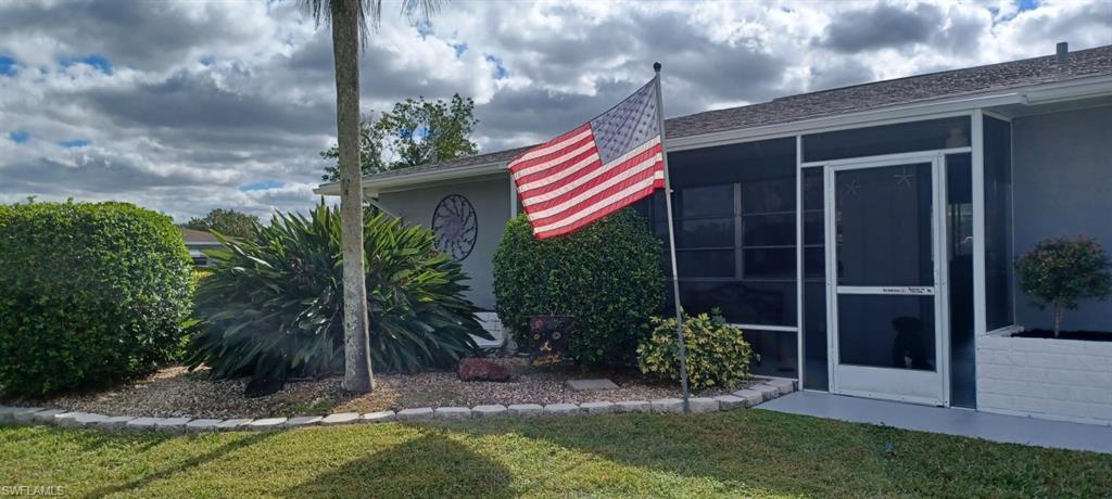610 Grandview CT, LEHIGH ACRES FL 33936