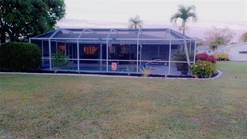 610 Grandview CT, LEHIGH ACRES FL 33936