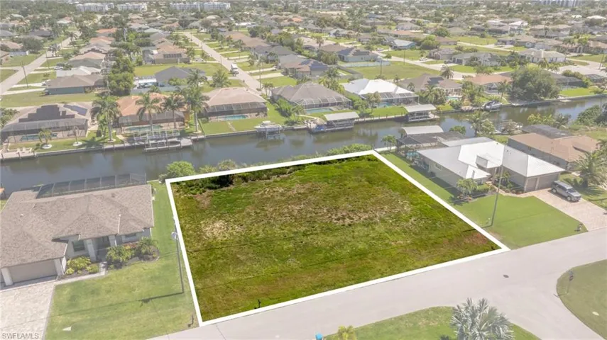 2201 Sw 28th Ter, Cape Coral, Florida 33914