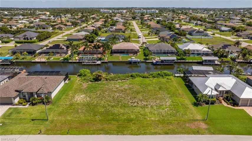 2201 Sw 28th Ter, Cape Coral, Florida 33914