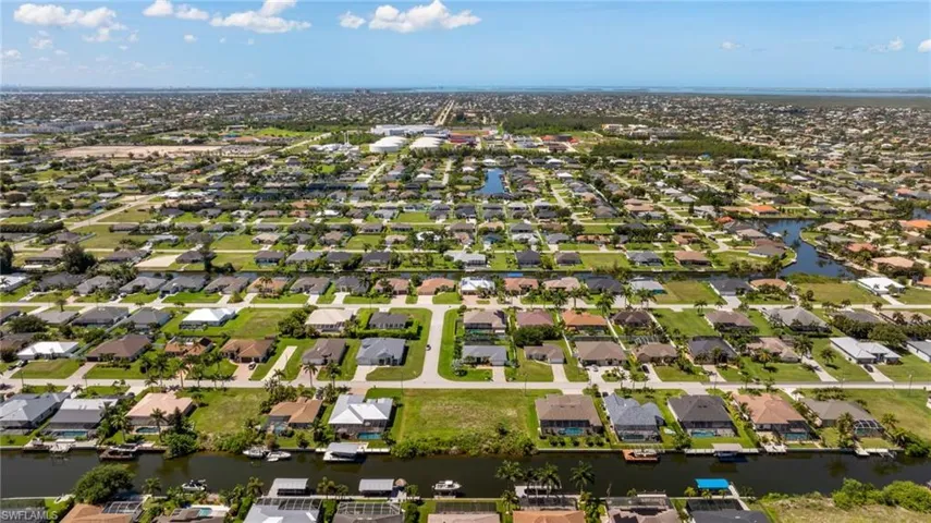 2201 Sw 28th Ter, Cape Coral, Florida 33914