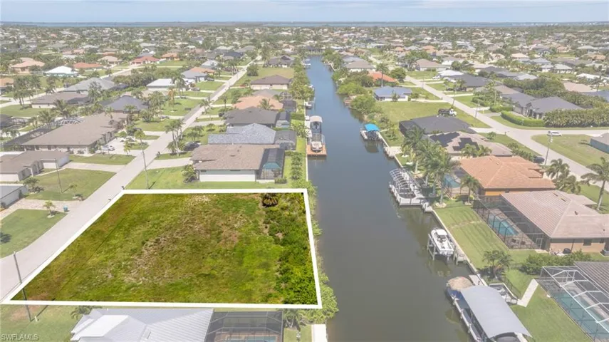 2201 Sw 28th Ter, Cape Coral, Florida 33914