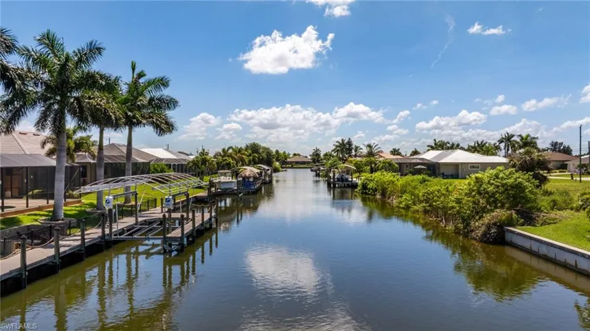 2201 Sw 28th Ter, Cape Coral, Florida 33914