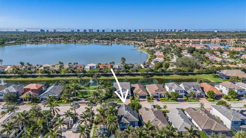 7234  Wilton  DR, Naples, FL 34109