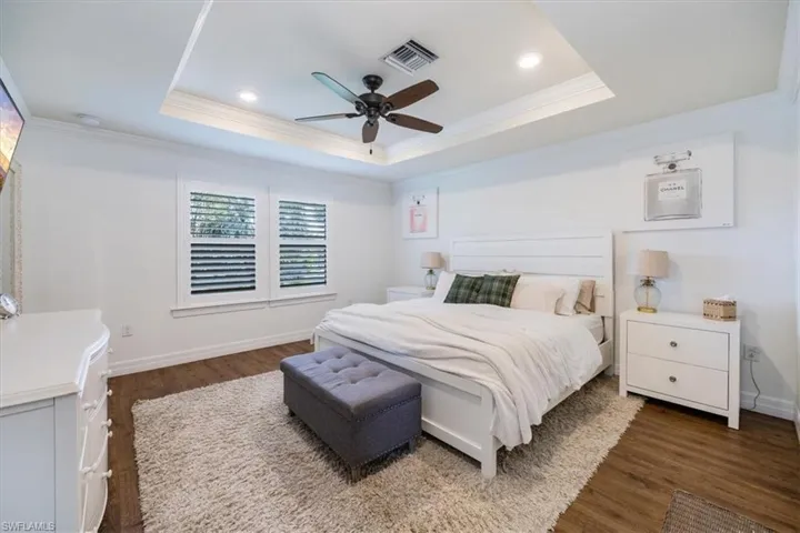7234  Wilton  DR, Naples, FL 34109