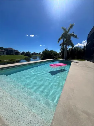 1620 SW 1st  ST, Cape Coral, FL 33991