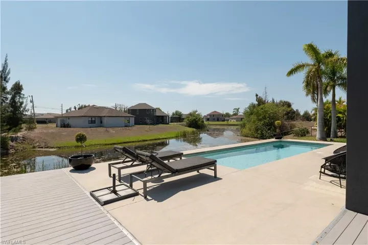 1620 SW 1st  ST, Cape Coral, FL 33991