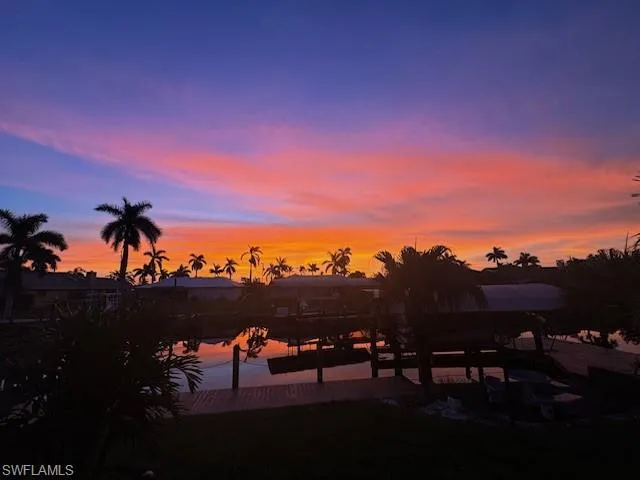 Watch the sunsets from the lanai.