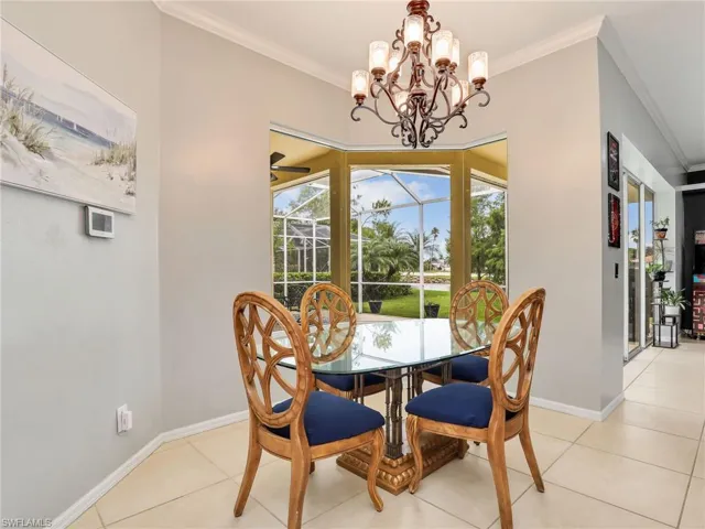 Breakfast Nook with Lake and Golf Course View