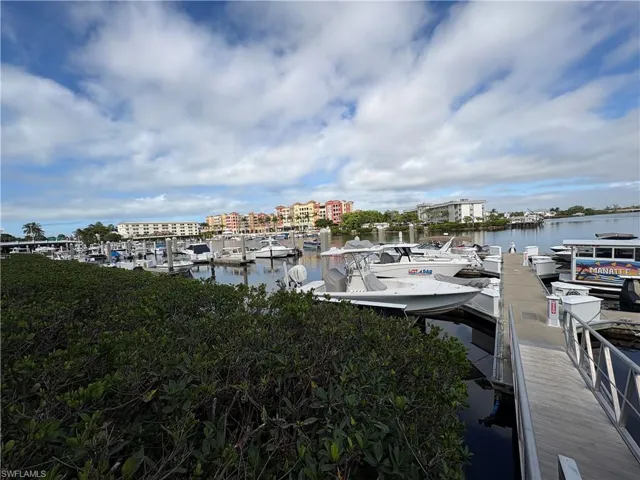 1345  5th S AVE, Naples, FL 34102