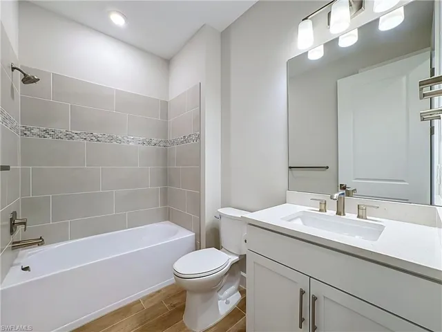17312 Green Buttonwood Way, North Fort Myers, Florida 33917