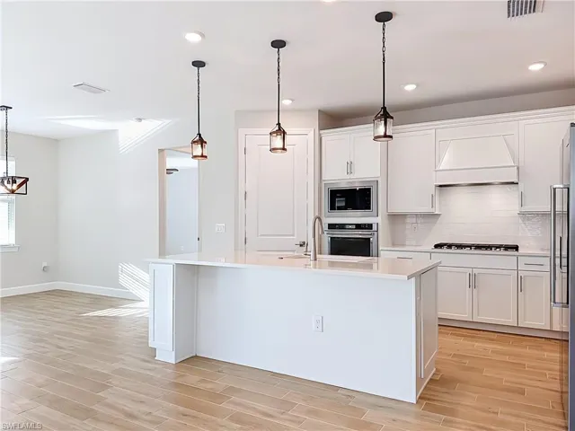 17312 Green Buttonwood Way, North Fort Myers, Florida 33917