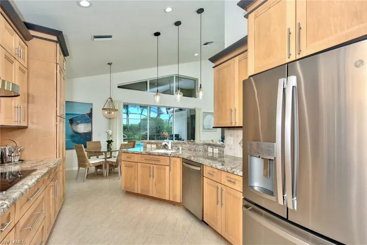 1705 Marsh Run, Naples, Florida 34109