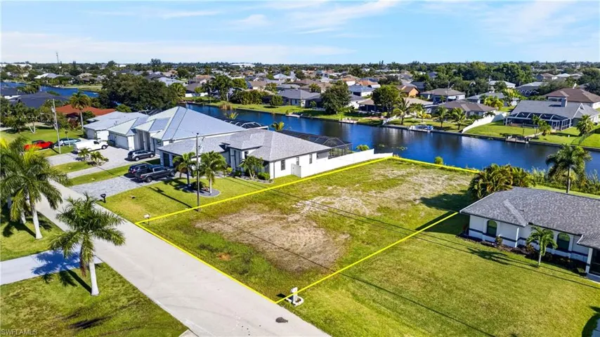 107 Sw 21st St, Cape Coral, Florida 33991