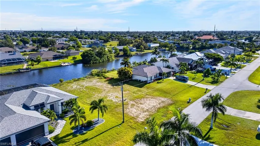107 Sw 21st St, Cape Coral, Florida 33991