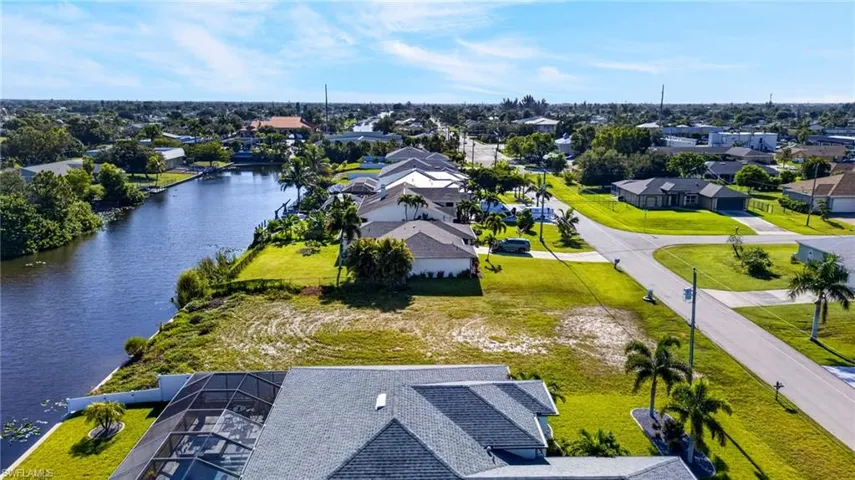 107 Sw 21st St, Cape Coral, Florida 33991