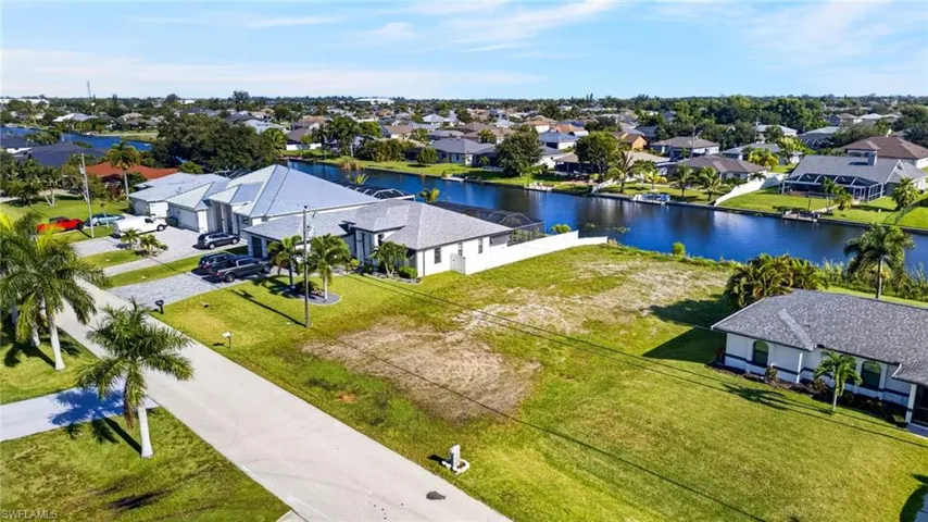 107 Sw 21st St, Cape Coral, Florida 33991