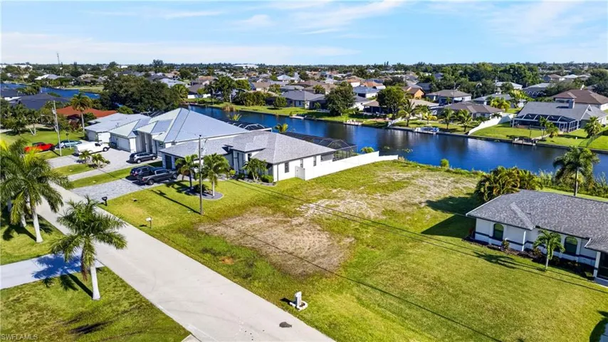 107 Sw 21st St, Cape Coral, Florida 33991