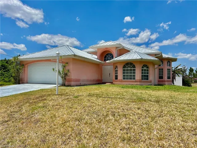 717 Bently St E, Lehigh Acres Fl 33974