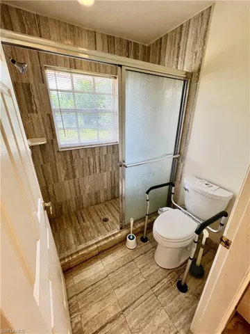 717 Bently St E, Lehigh Acres Fl 33974