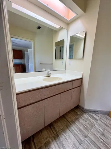 717 Bently St E, Lehigh Acres Fl 33974