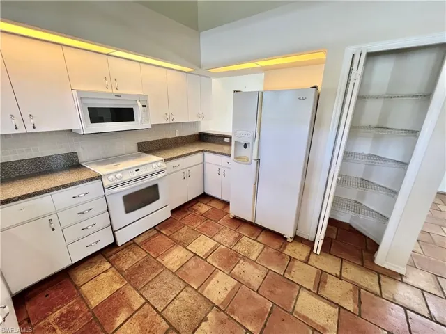 717 Bently St E, Lehigh Acres Fl 33974