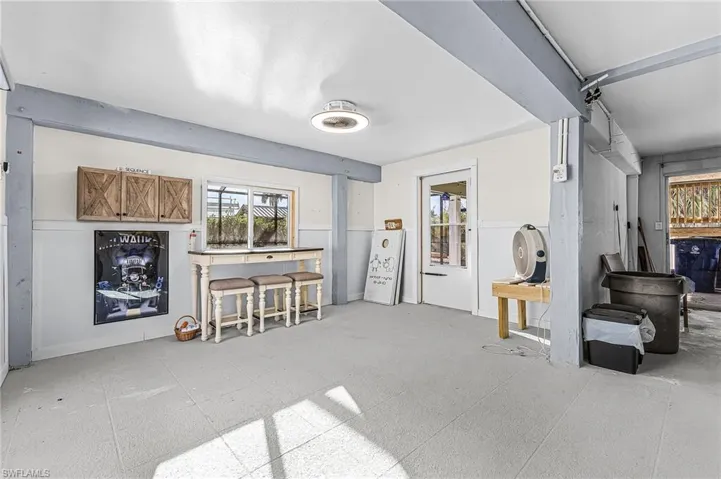 Bonus room downstairs with wall A/C