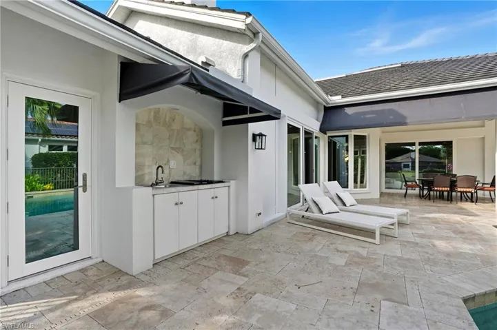 View of patio / terrace with outdoor dining area