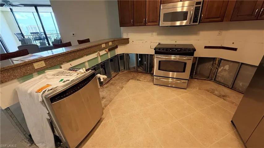 5781 Cape Harbour Dr 810, Cape Coral, Florida 33914