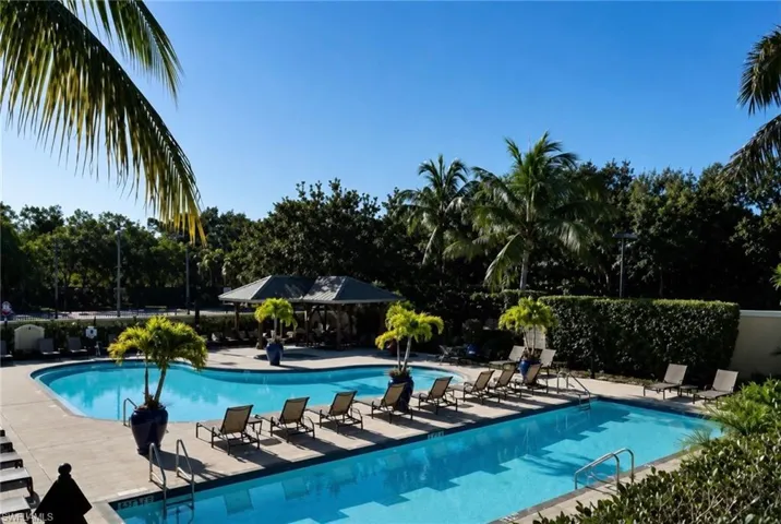 2770 Cypress Trace Cir 2423, Naples, Florida 34119