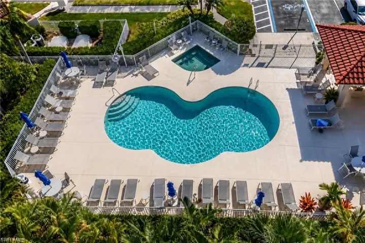 2770 Cypress Trace Cir 2423, Naples, Florida 34119