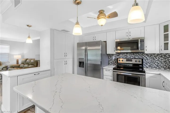 1549  Sandpiper  ST, Naples, FL 34102