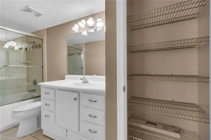 1549  Sandpiper  ST, Naples, FL 34102