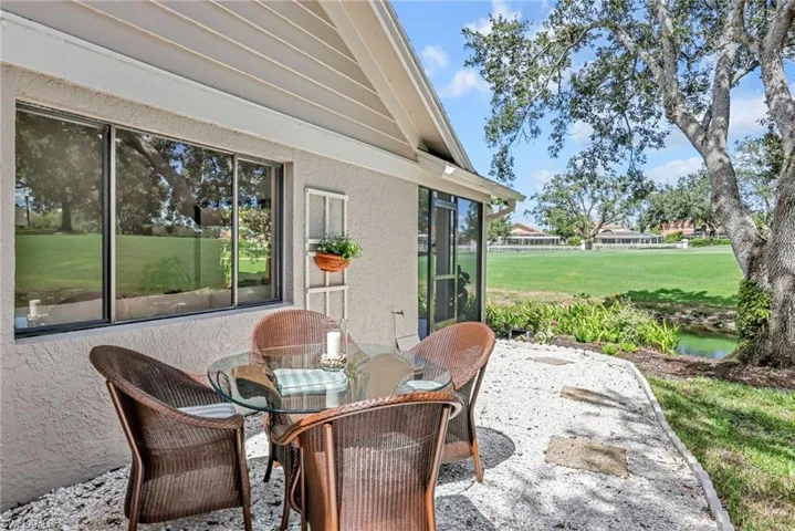 34  Water Oaks  WAY, Naples, FL 34105