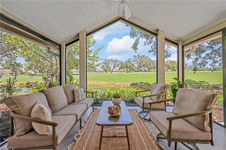 34  Water Oaks  WAY, Naples, FL 34105