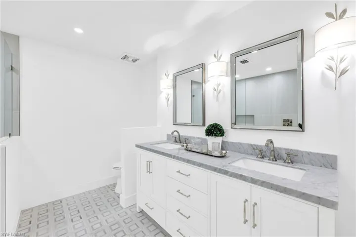 34  Water Oaks  WAY, Naples, FL 34105