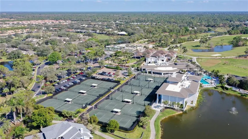34  Water Oaks  WAY, Naples, FL 34105