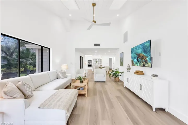 34  Water Oaks  WAY, Naples, FL 34105