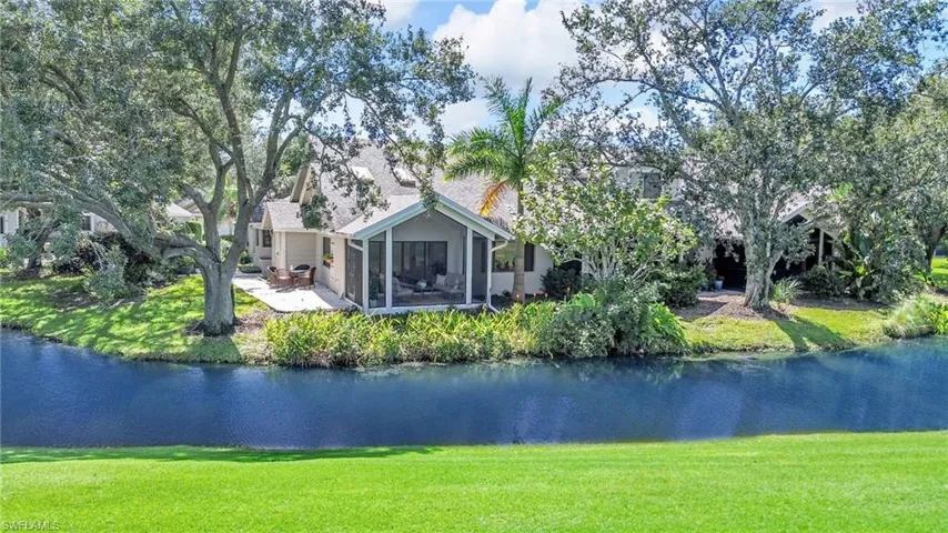34  Water Oaks  WAY, Naples, FL 34105